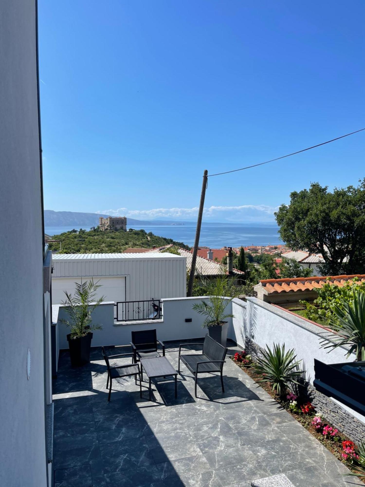 Studio Apartman "Valentina" Senj  Extérieur photo